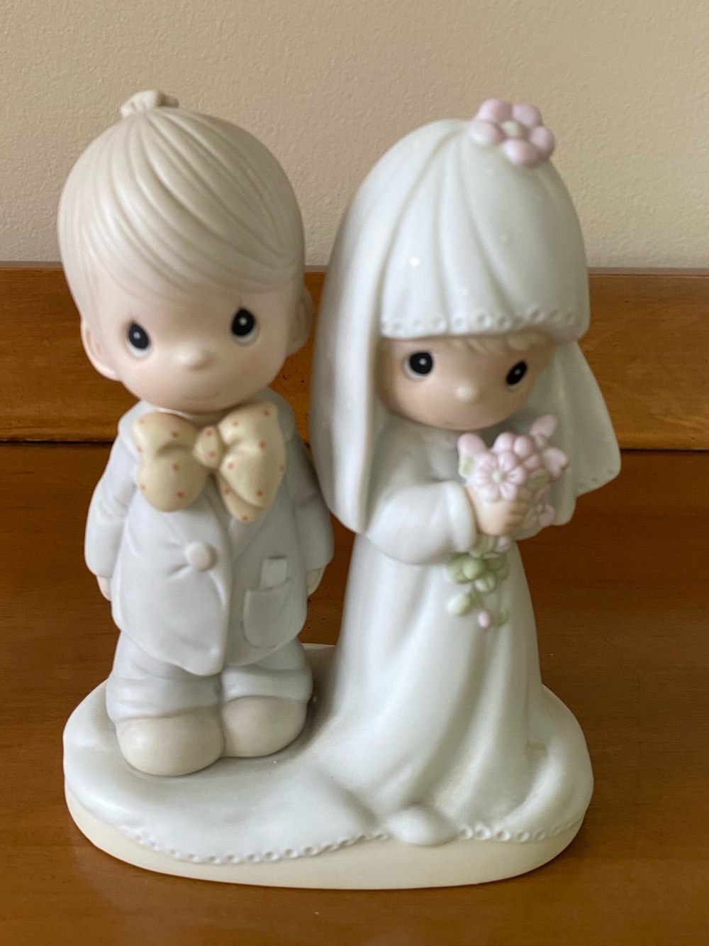 Precious Moments Bride & Groom The Lord Bless You and Keep You CakeTopper